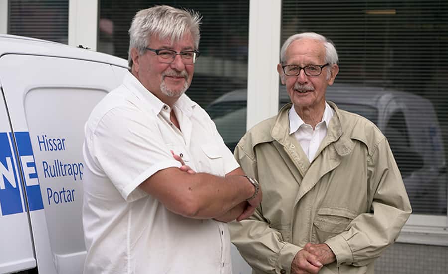 Claes-Göran Sundelin, föreningens ordförande, tillsammans med Ingvar Winell