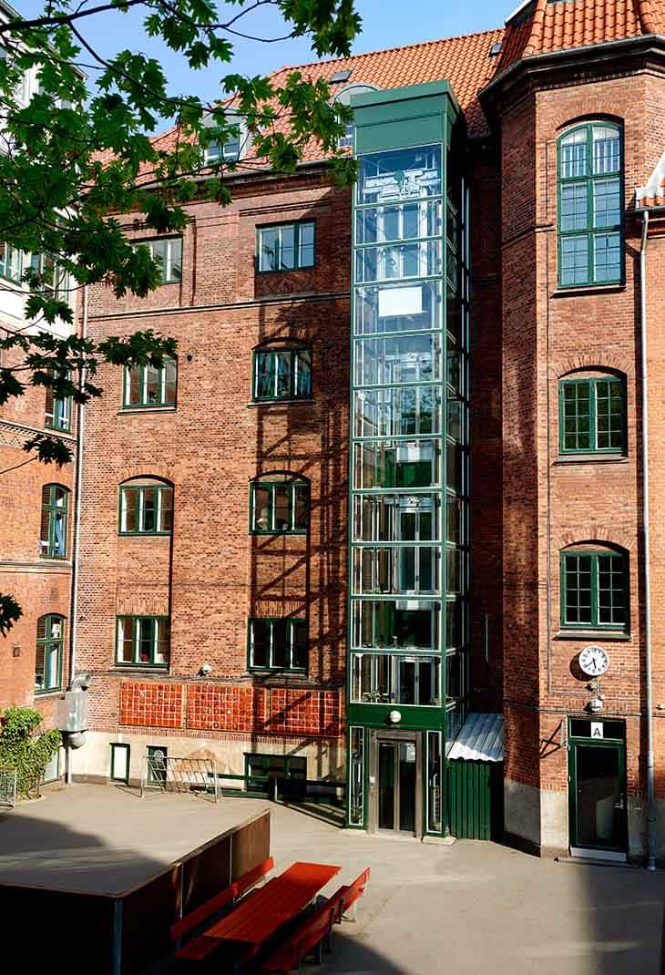 Historisk skolbyggnad får hiss