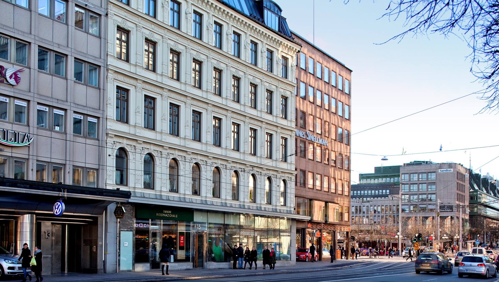 Dejtar någon 8 år äldre dålig